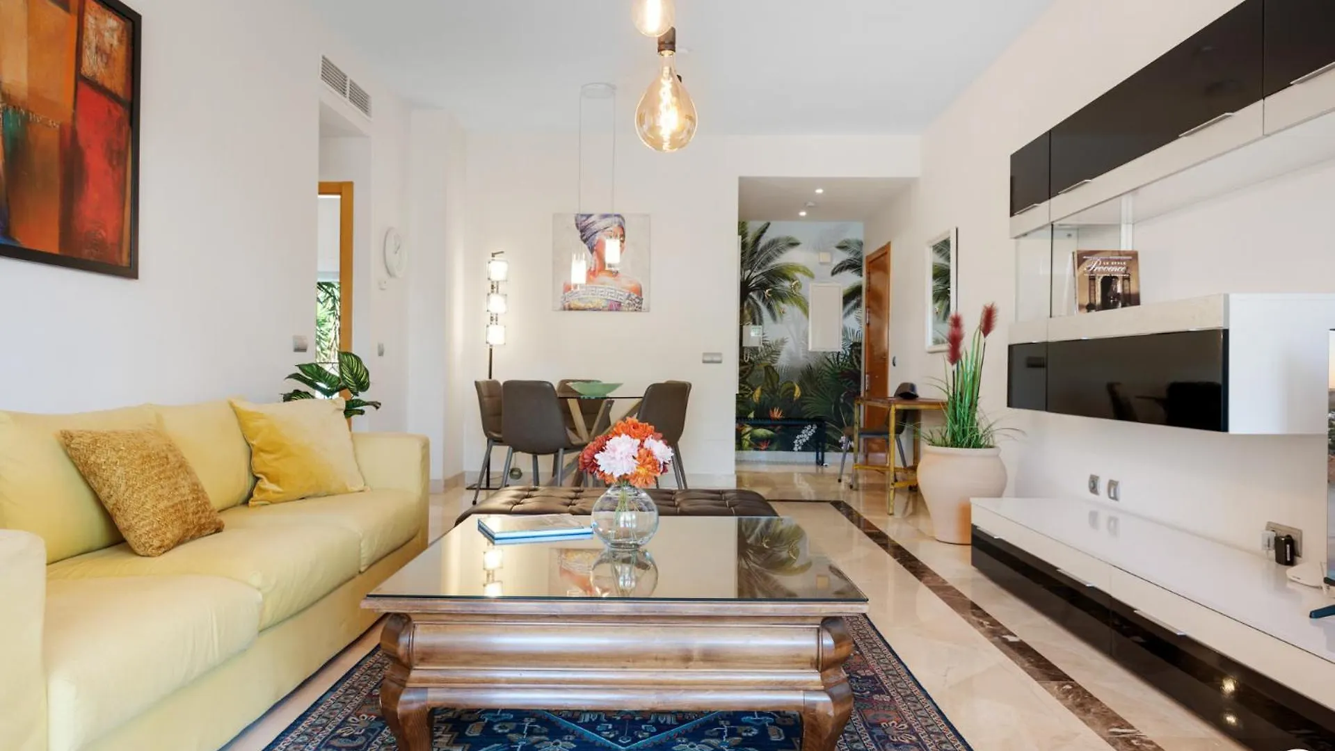 Lägenhet Vivi Homes - Toscana Luxury, Views, Pool & Terrace Estepona Spanien