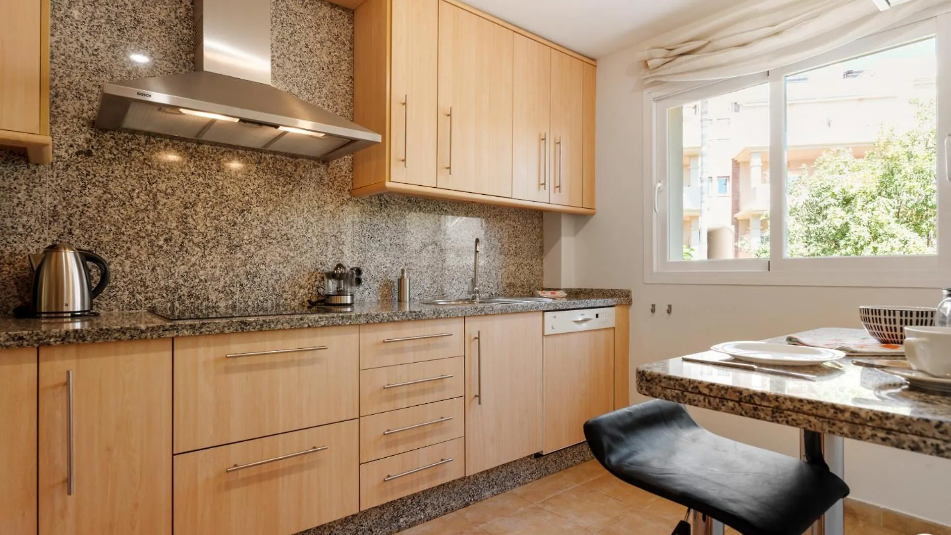 Vivi Homes - Toscana Luxury, Views, Pool & Terrace Estepona Lägenhet